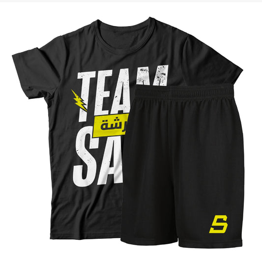 El warsha T-shirt and shorts